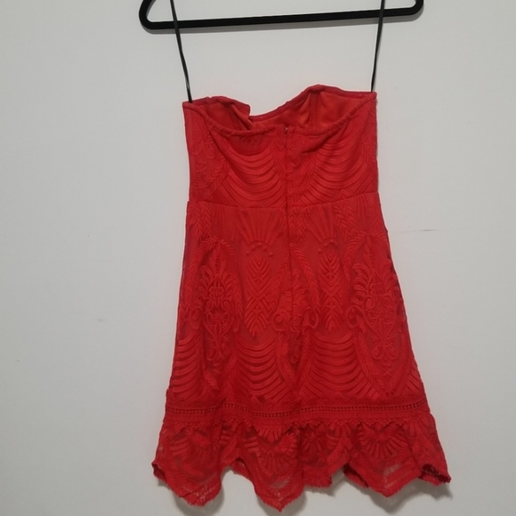 FOREVER 21 CHERRY RED EMBROIDERED MINI DRESS M 6 8 10 - Picture 6 of 10